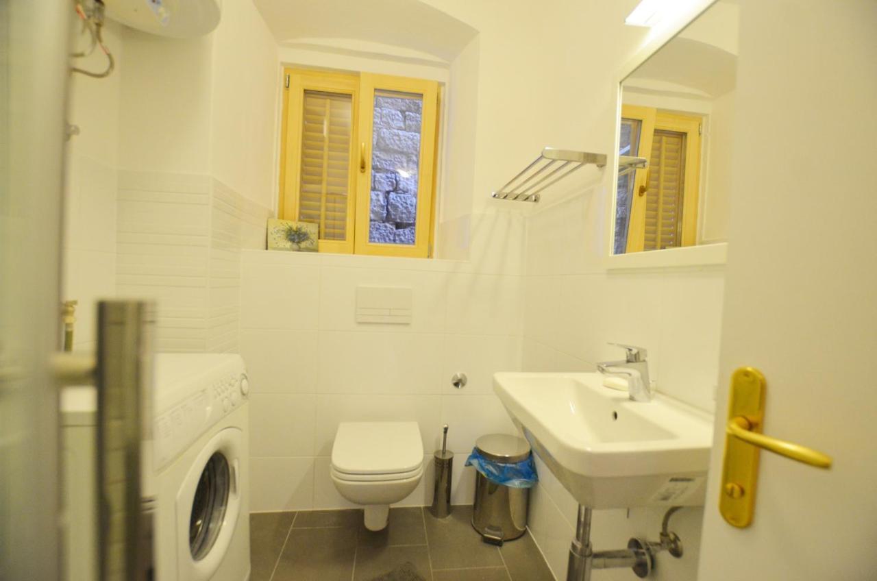 Leko Old Town Apartment ロヴィニ エクステリア 写真