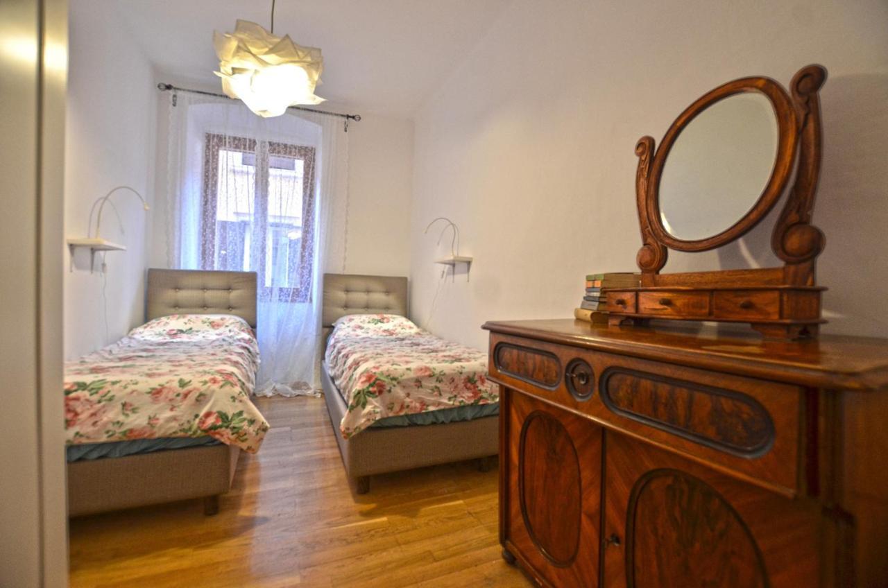 Leko Old Town Apartment ロヴィニ エクステリア 写真