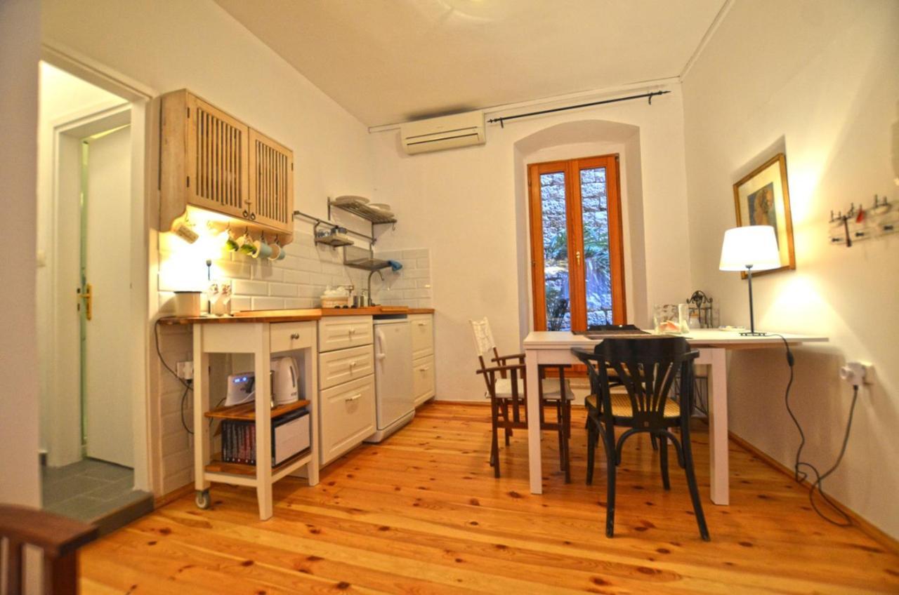 Leko Old Town Apartment ロヴィニ エクステリア 写真